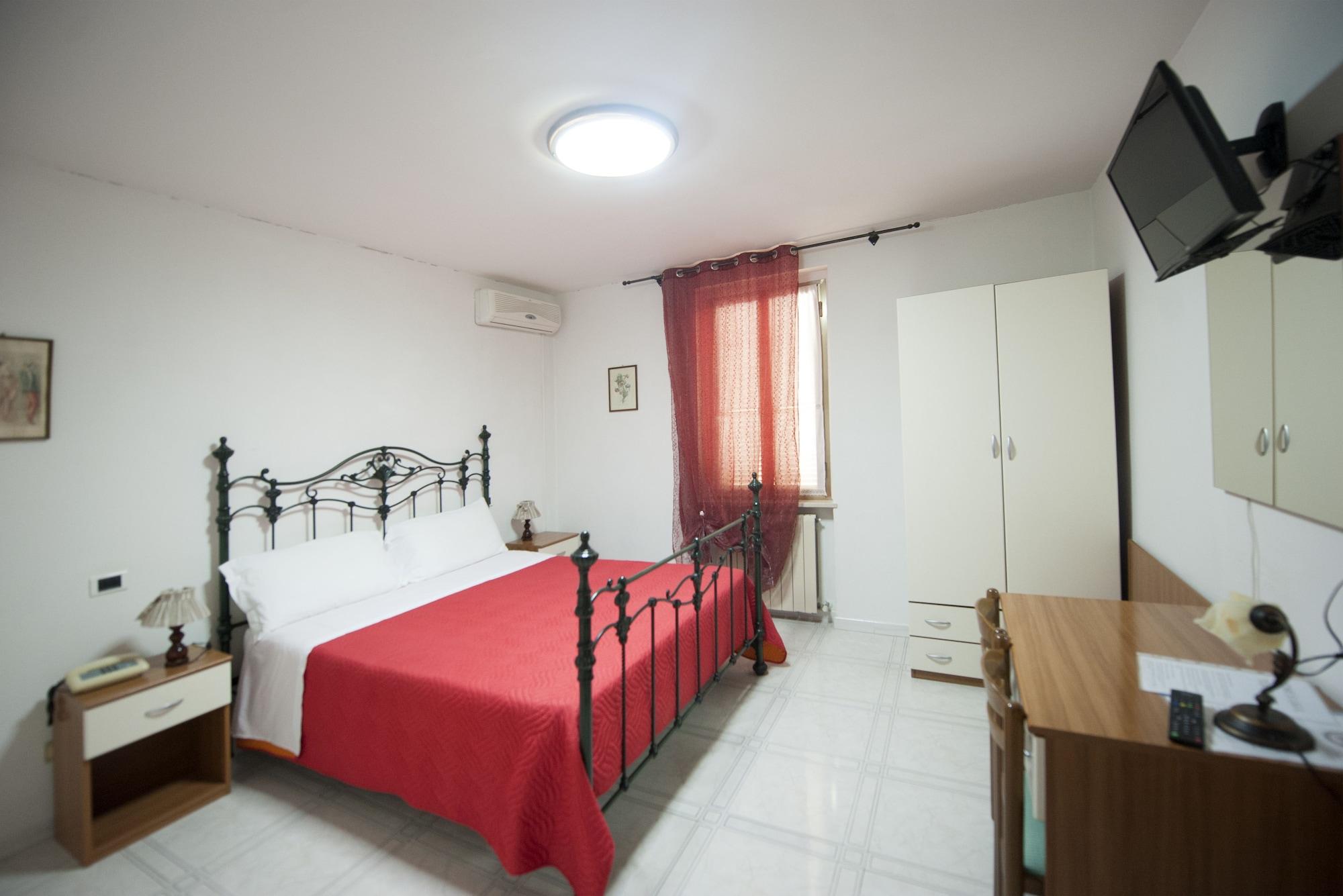 Hotel Athena سبوليتو المظهر الخارجي الصورة